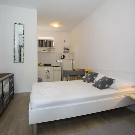 Apartment 12816c *